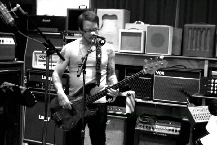Paranoid Android’i bir de Weezer’dan dinleyin!